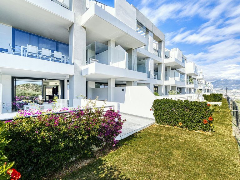 Apartment for Sale in La Cala De Mijas, Malaga 1