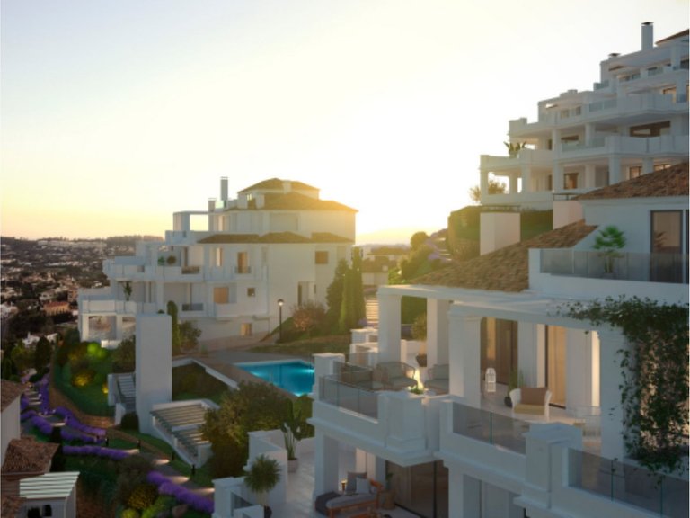 Penthouse for Sale in Nueva Andalucía, Malaga 19
