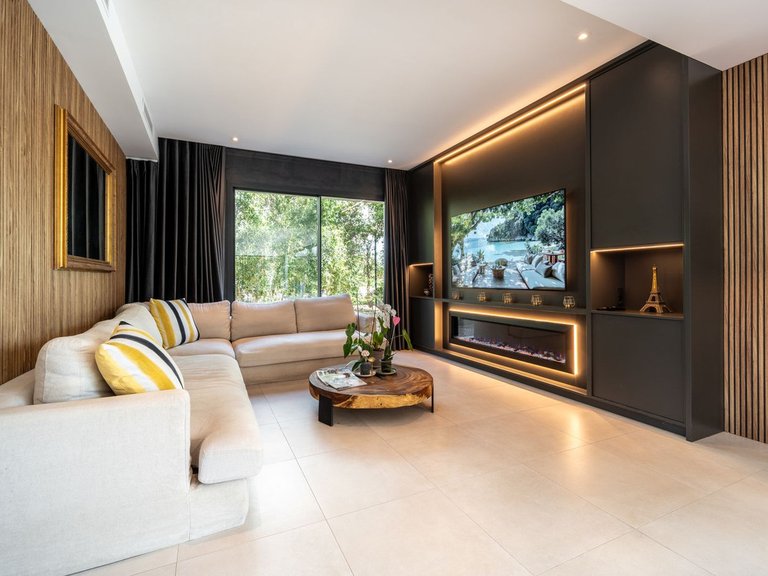 Villa for Sale in La Cala Golf, Malaga 24