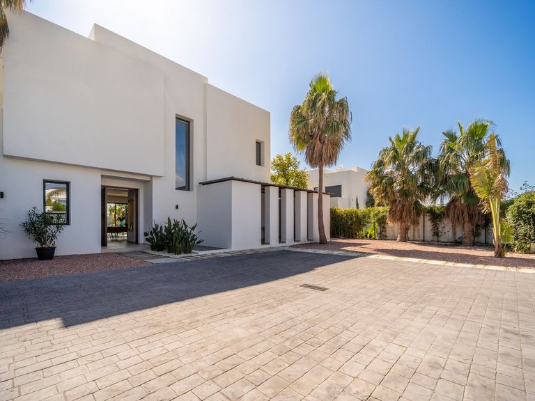 Villa for Sale in La Cala Golf, Malaga 9