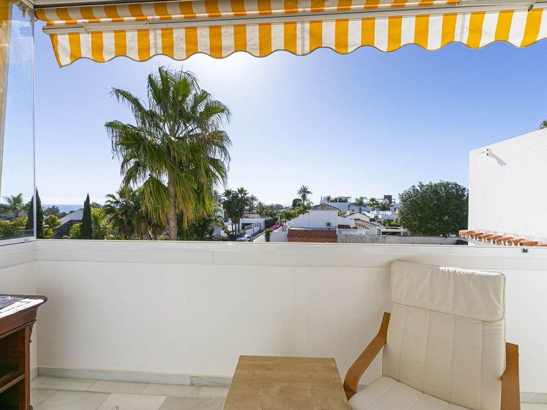 Apartment for Sale in Nueva Andalucía, Malaga 20