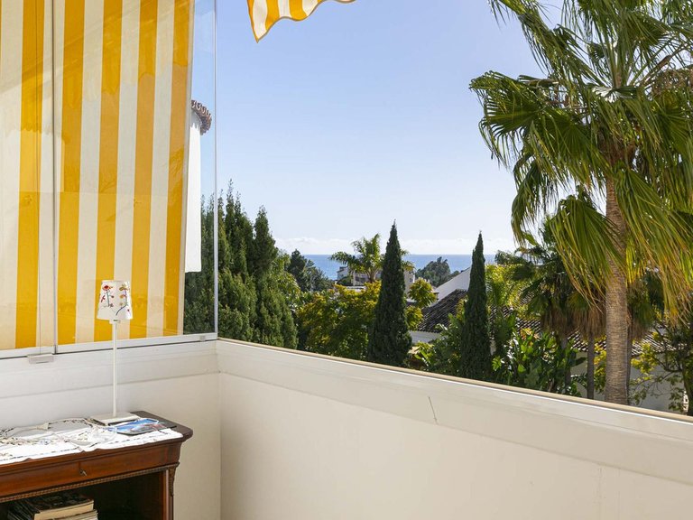 Apartment for Sale in Nueva Andalucía, Malaga 24