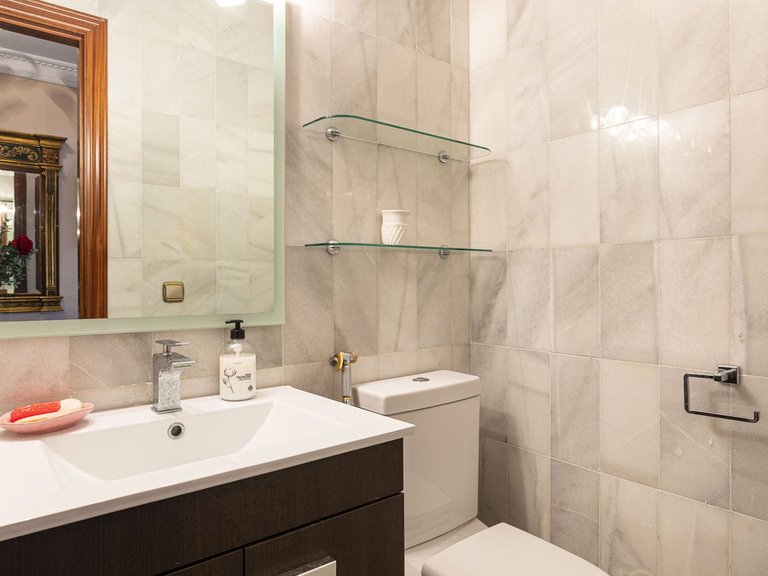 Apartment for Sale in Nueva Andalucía, Malaga 30