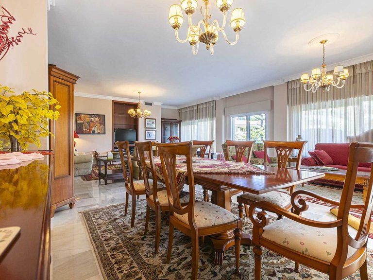 Apartment for Sale in Nueva Andalucía, Malaga 4