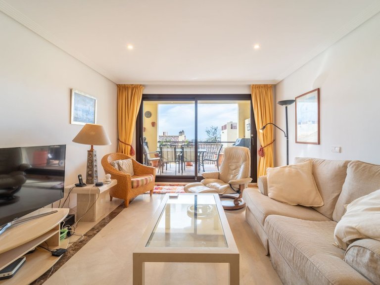 Apartment for Sale in Los Arqueros, Malaga 1