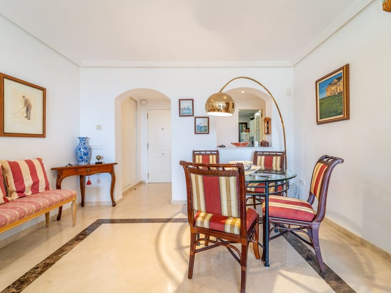 Apartment for Sale in Los Arqueros, Malaga 5