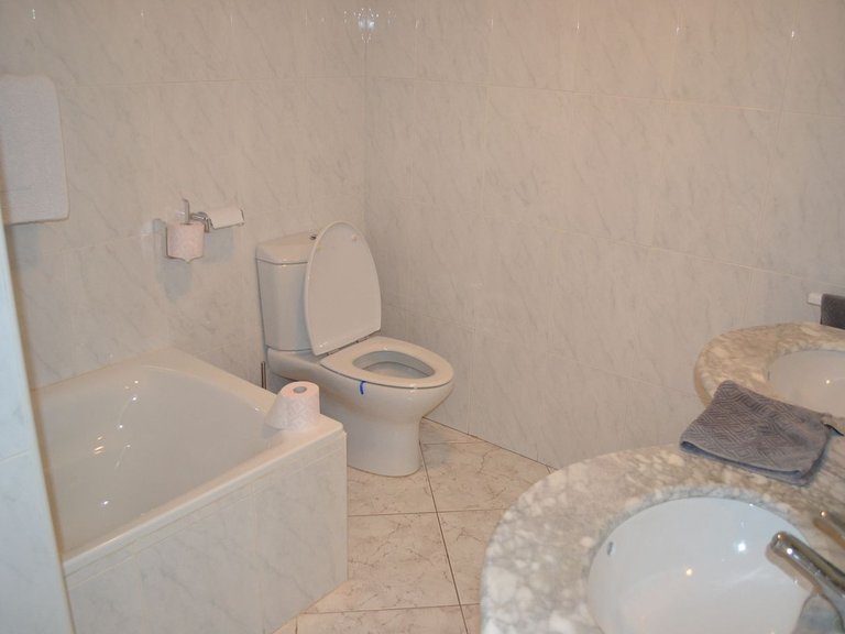 Villa for Sale in Sierrezuela, Malaga 35