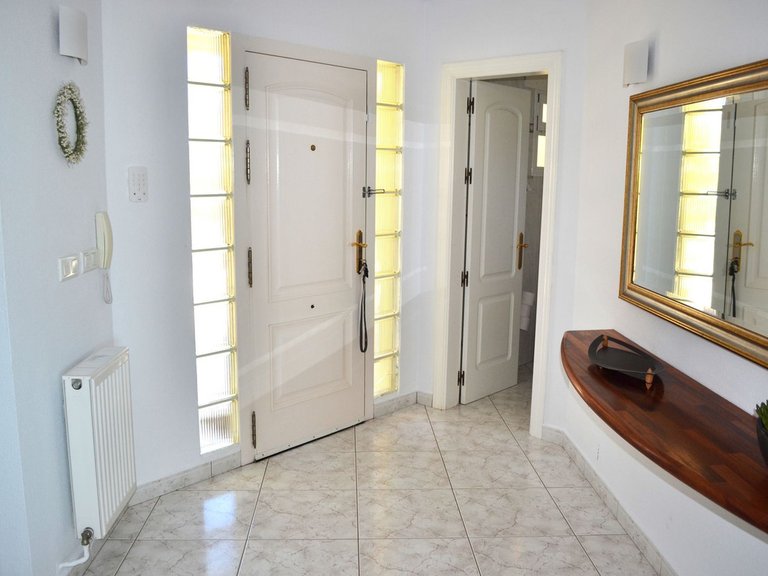 Villa for Sale in Sierrezuela, Malaga 36