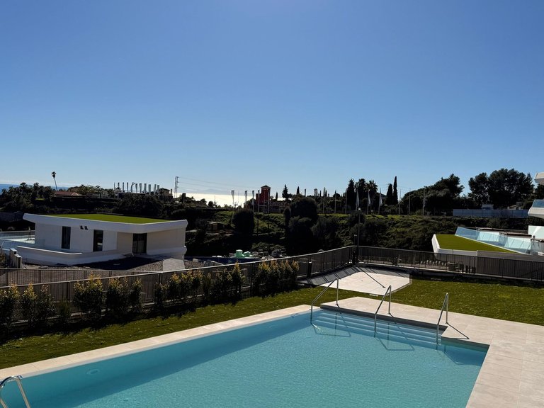 Apartment for Sale in New Golden Mile, Malaga 24
