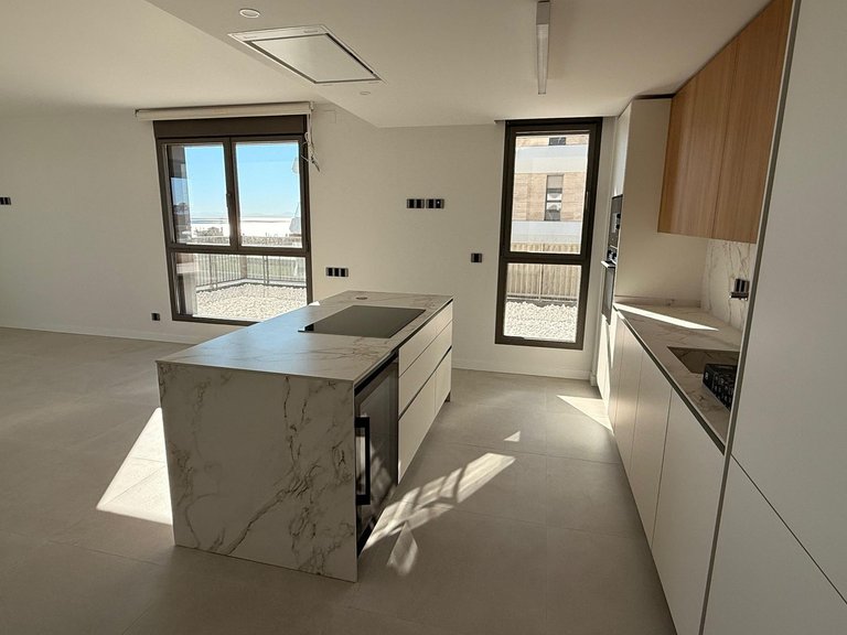 Apartment for Sale in New Golden Mile, Malaga 5