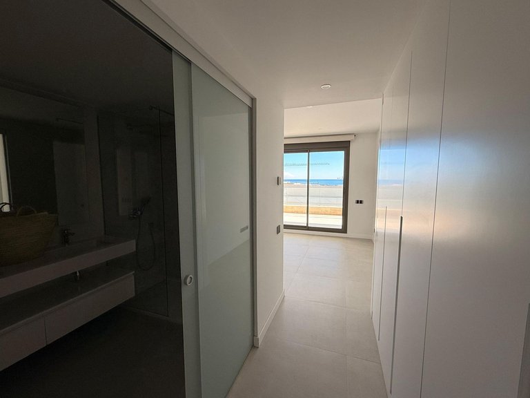 Apartment for Sale in New Golden Mile, Malaga 9