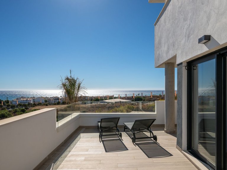 Apartment for Sale in La Cala De Mijas, Malaga 2
