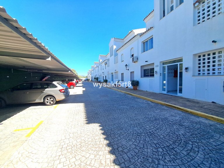 Apartment for Sale in La Duquesa, Malaga 51