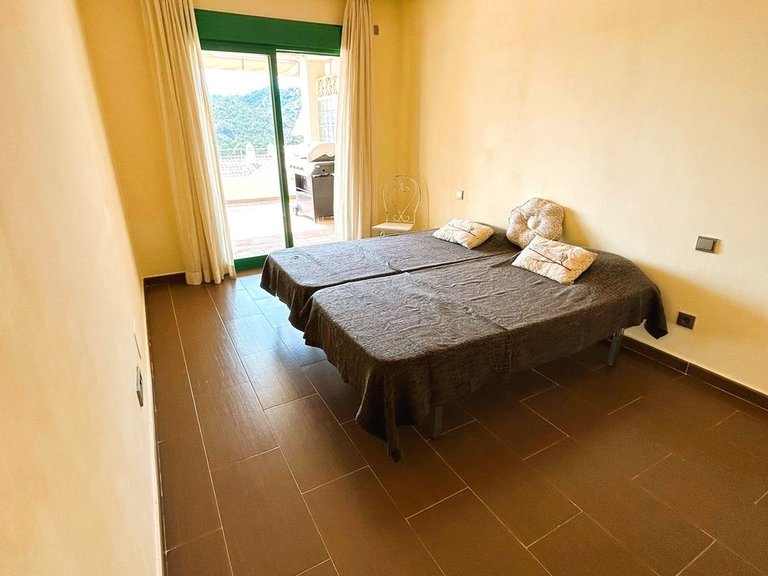 Apartment for Sale in Selwo, Malaga 23
