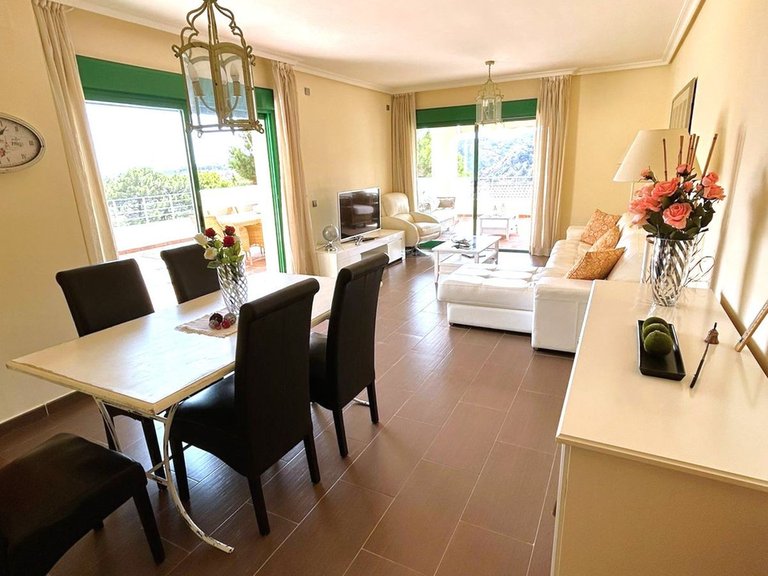 Apartment for Sale in Selwo, Malaga 4