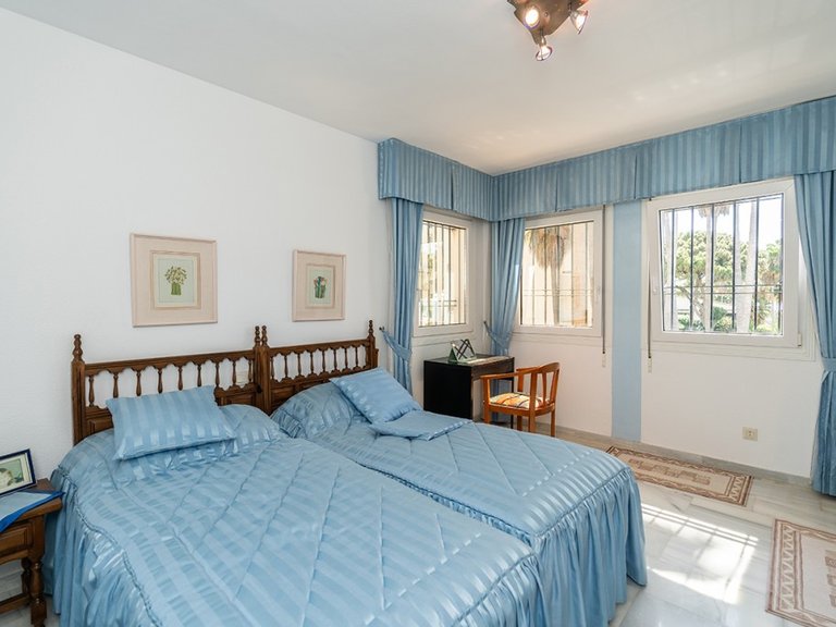 Apartment for Sale in Calahonda, Malaga 12
