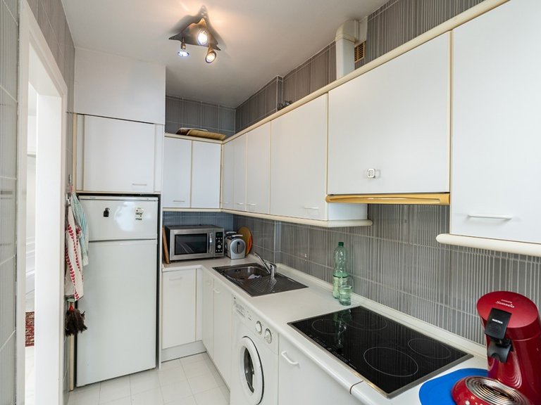 Apartment for Sale in Calahonda, Malaga 6