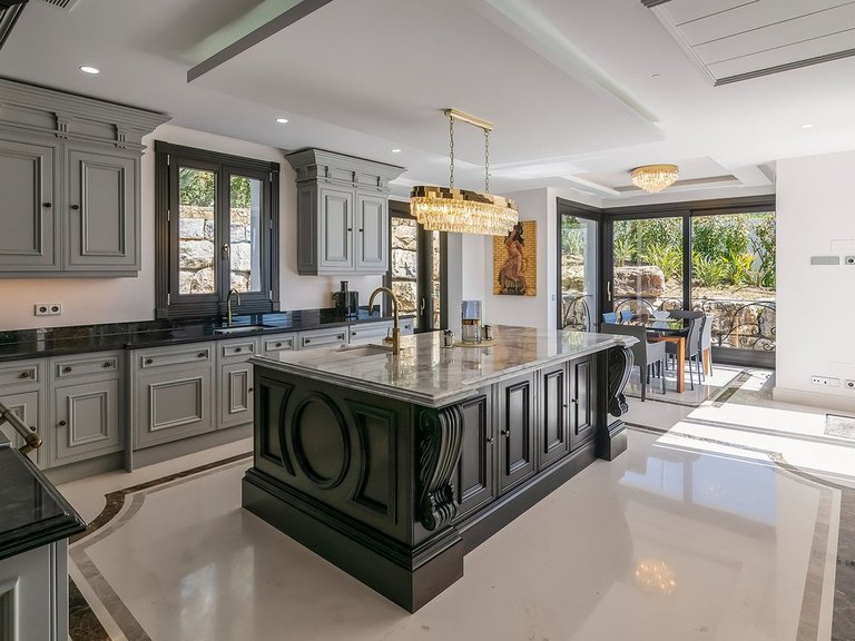 Villa for Sale in Sotogrande, Cadiz 14