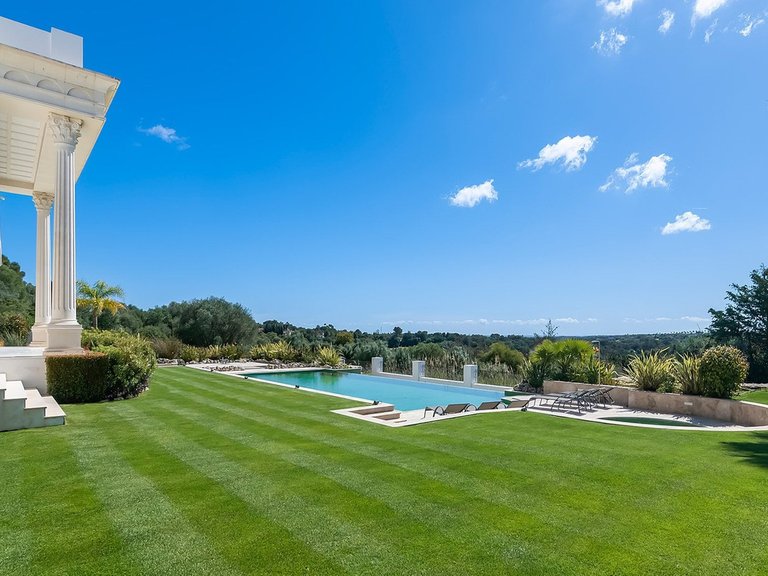 Villa for Sale in Sotogrande, Cadiz 38