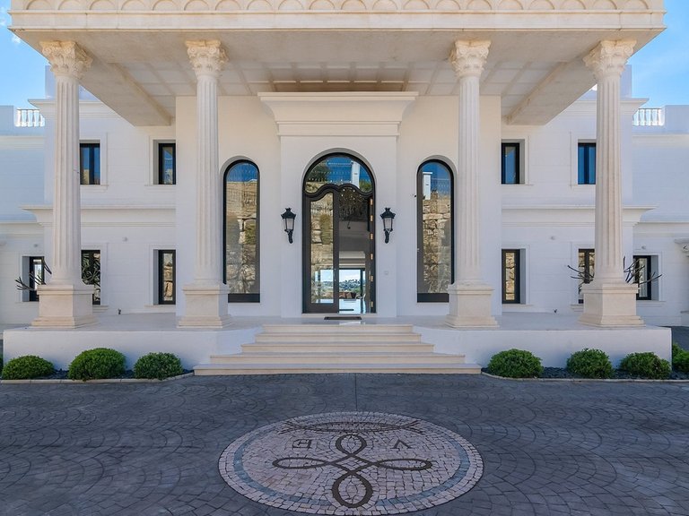 Villa for Sale in Sotogrande, Cadiz 40