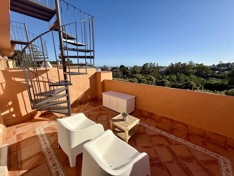 Villa for Sale in Cabopino, Malaga 27