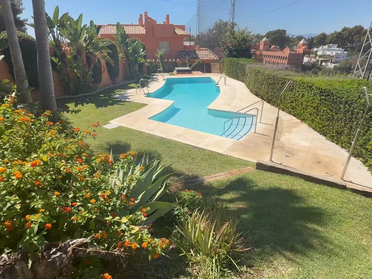 Villa for Sale in Cabopino, Malaga 32