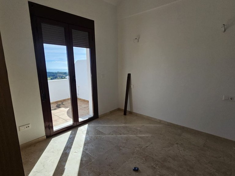 Villa for Sale in Doña Julia, Malaga 11