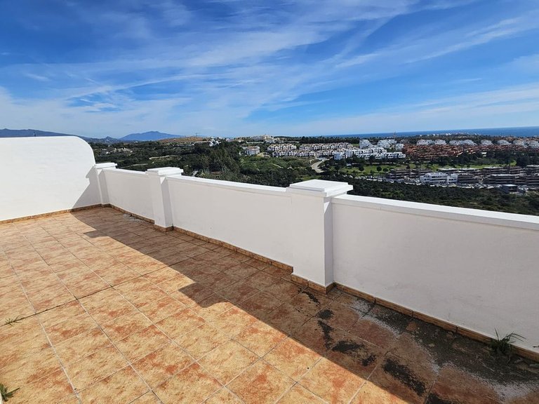 Villa for Sale in Doña Julia, Malaga 15