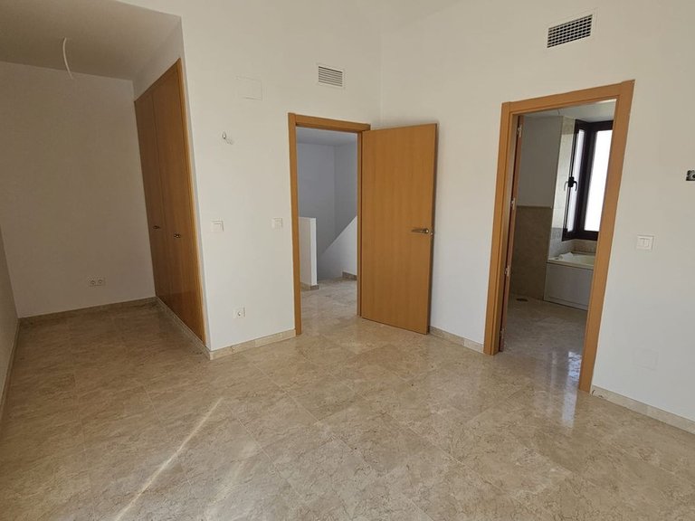 Villa for Sale in Doña Julia, Malaga 8