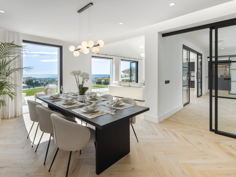 Villa for Sale in Costa del Sol La Quinta, Malaga 7
