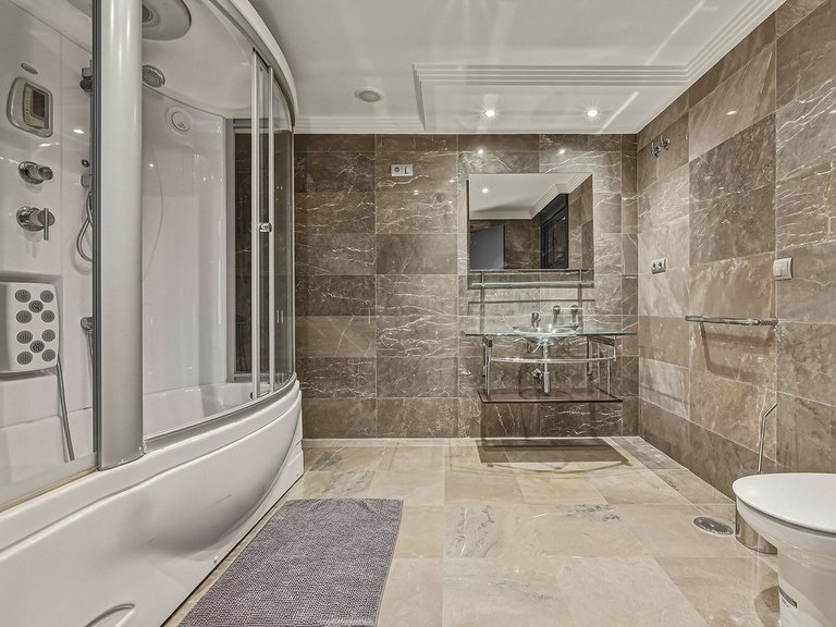 Villa for Sale in Elviria, Malaga 30