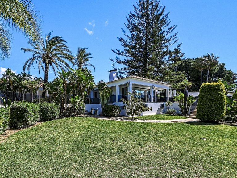 Villa for Sale in Elviria, Malaga 5