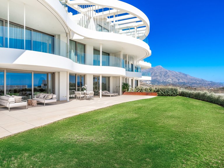 Apartment for Sale in Benahavís, Malaga 1