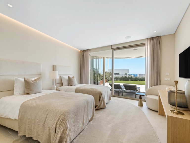 Apartment for Sale in Benahavís, Malaga 10