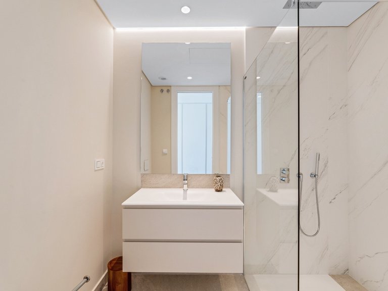 Apartment for Sale in Benahavís, Malaga 11