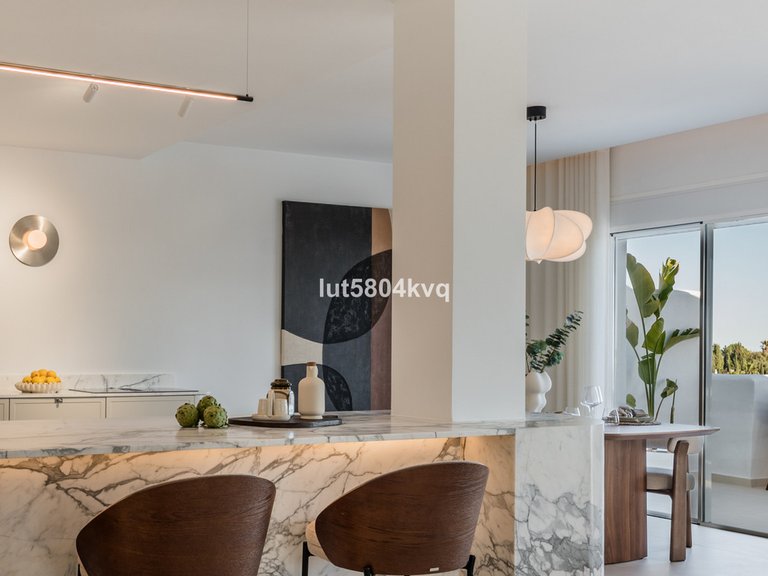 Apartment for Sale in Nueva Andalucía, Malaga 10