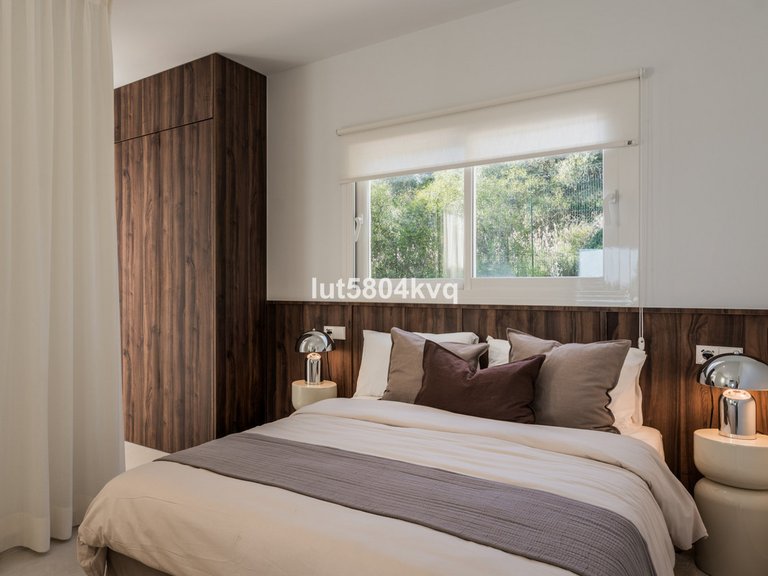 Apartment for Sale in Nueva Andalucía, Malaga 35