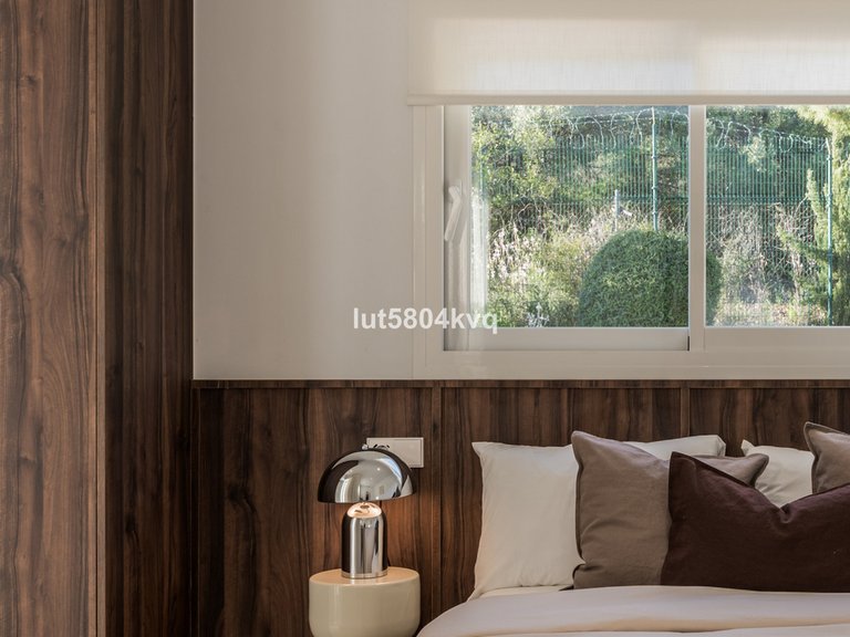 Apartment for Sale in Nueva Andalucía, Malaga 36