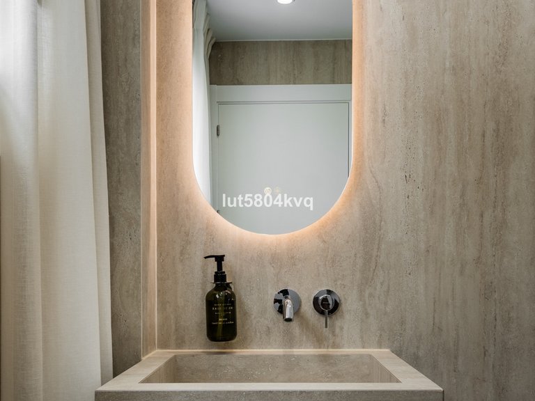 Apartment for Sale in Nueva Andalucía, Malaga 37