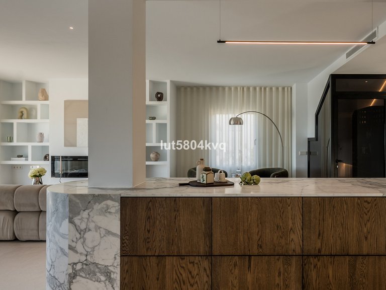 Apartment for Sale in Nueva Andalucía, Malaga 6