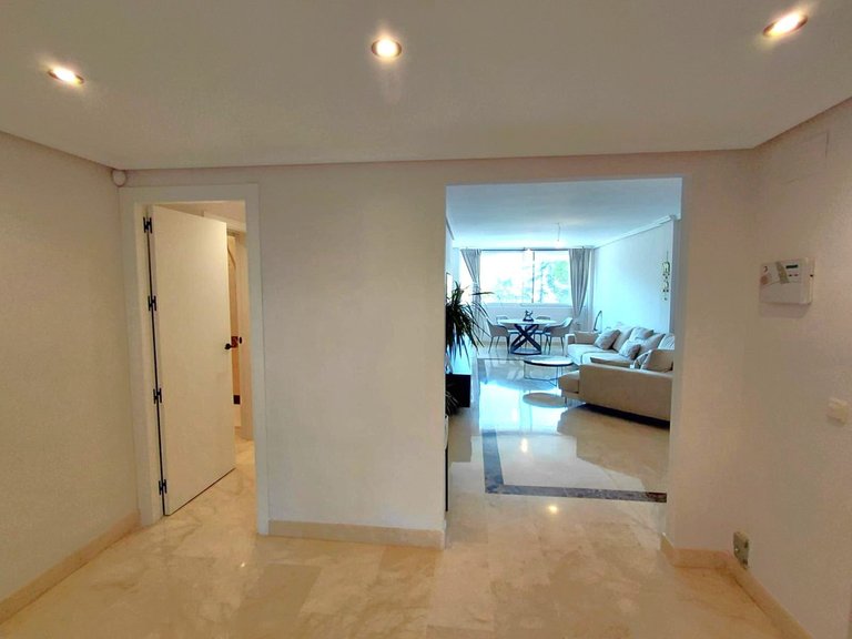 Apartment for Sale in Nagüeles, Malaga 12