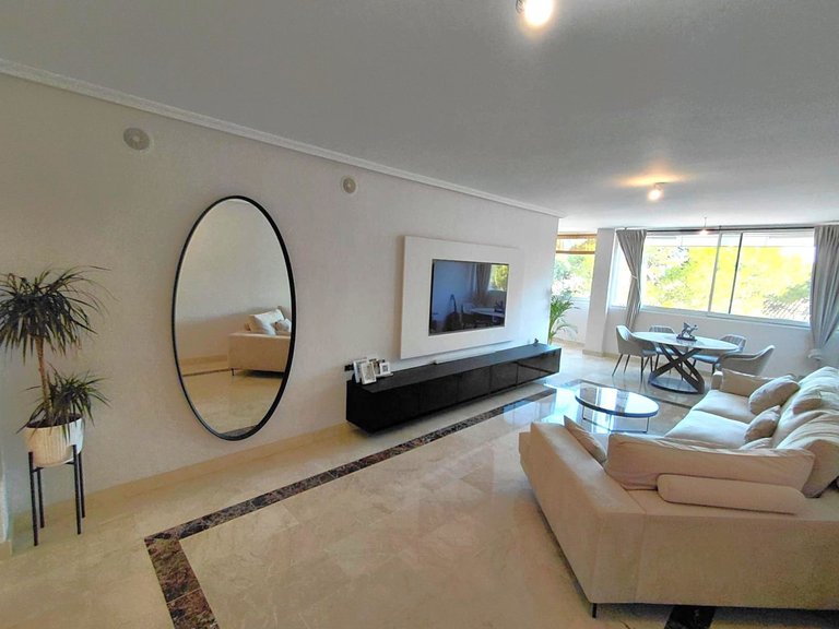 Apartment for Sale in Nagüeles, Malaga 2