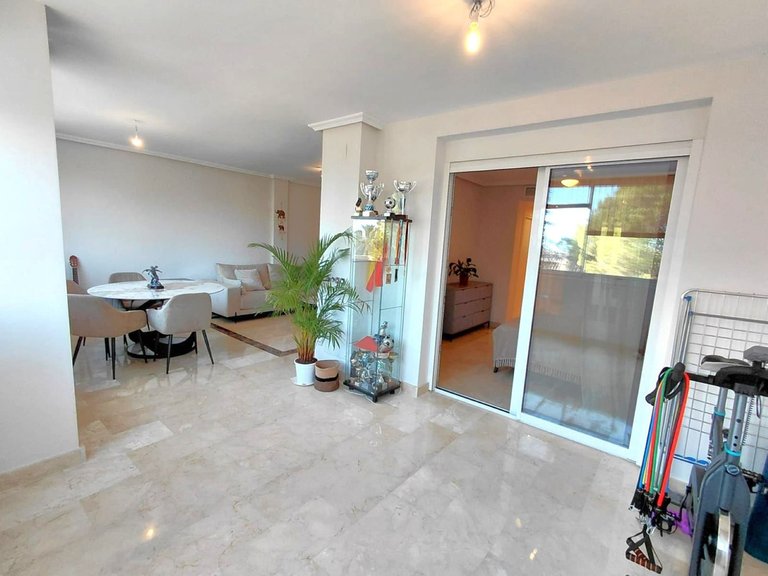 Apartment for Sale in Nagüeles, Malaga 4