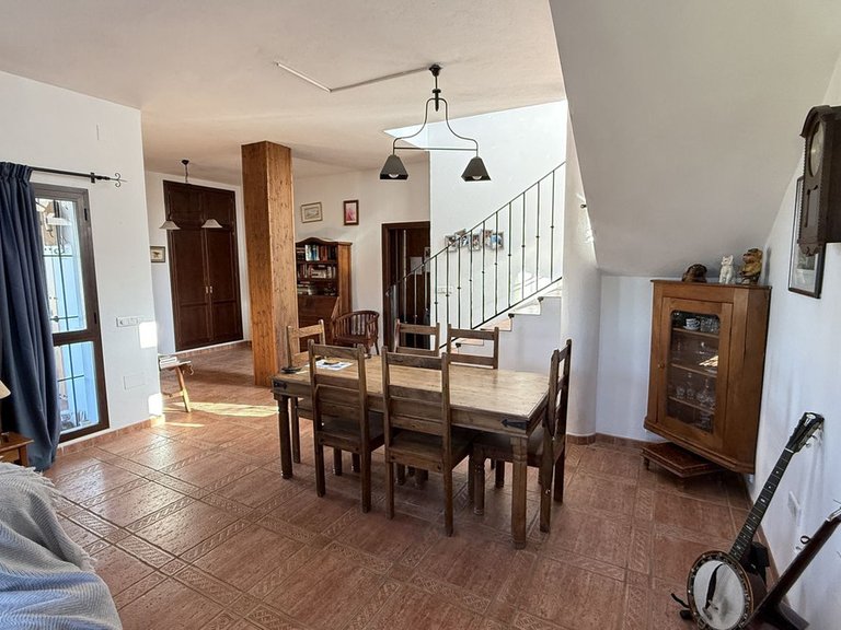 Villa for Sale in Alhaurín El Grande, Malaga 12