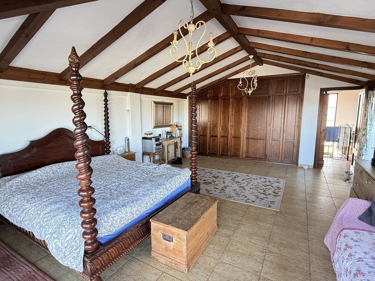 Villa for Sale in Alhaurín El Grande, Malaga 16