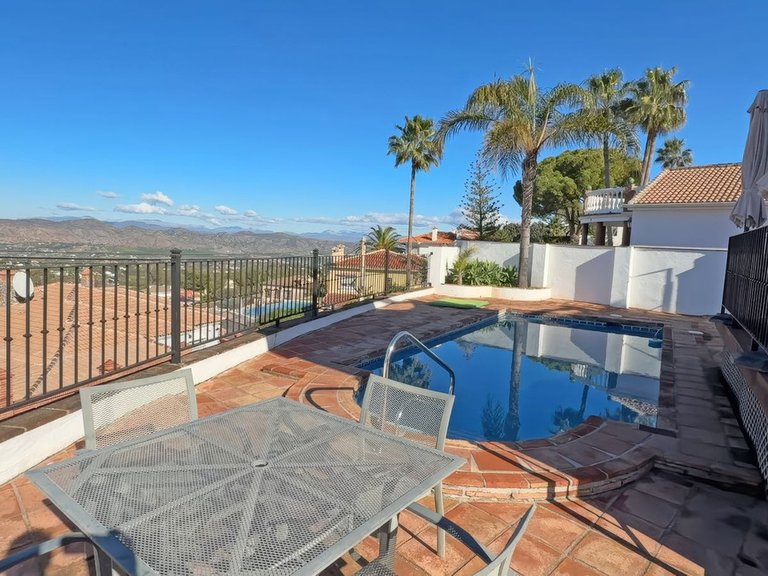 Villa for Sale in Alhaurín El Grande, Malaga 33