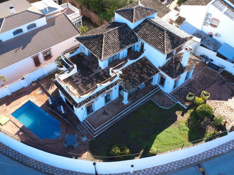 Villa for Sale in Alhaurín El Grande, Malaga 4