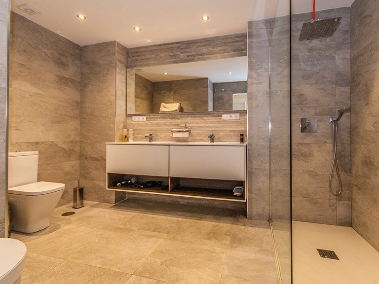 Apartment for Sale in Elviria, Malaga 12