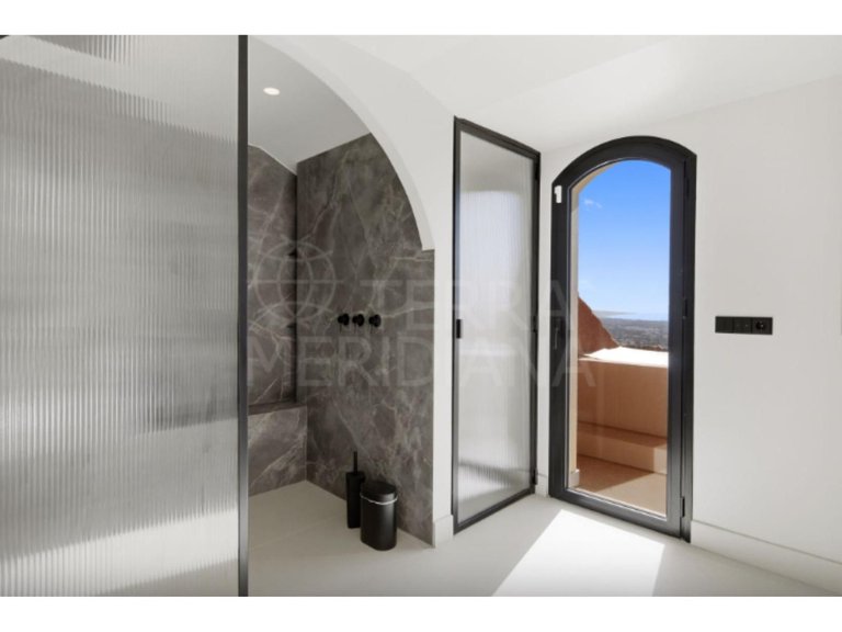 Apartment for Sale in Benahavís, Malaga 10