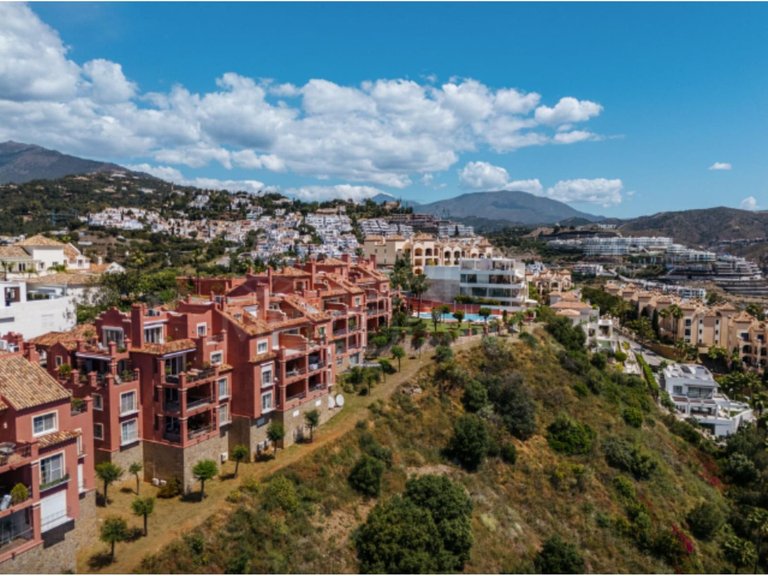 Apartment for Sale in Benahavís, Malaga 23